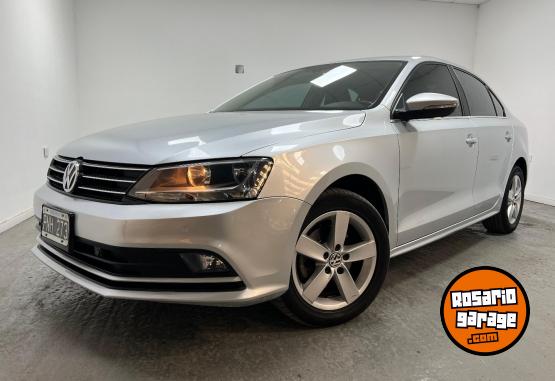 Autos - Volkswagen VENTO 2,5 LUXURY AT 2016 Nafta 124000Km - En Venta