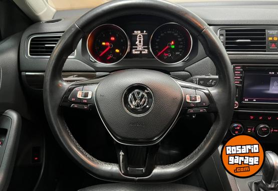 Autos - Volkswagen VENTO 2,5 LUXURY AT 2016 Nafta 124000Km - En Venta