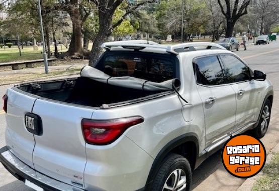 Camionetas - Fiat Toro Volcano 4x4 AT9. 2017 Diesel 190000Km - En Venta