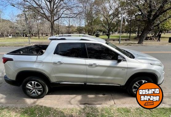 Camionetas - Fiat Toro Volcano 4x4 AT9. 2017 Diesel 190000Km - En Venta