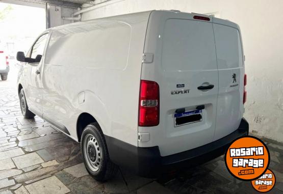 Utilitarios - Peugeot EXPERT  HDI 1.6 2022 Diesel  - En Venta