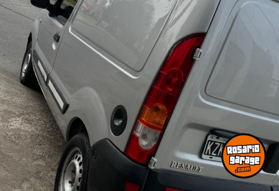 Utilitarios - Renault Kangoo 2012 Nafta 135000Km - En Venta