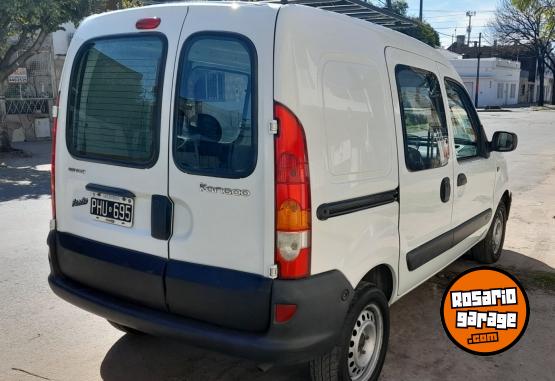 Utilitarios - Renault Kangoo 2015 GNC 130000Km - En Venta