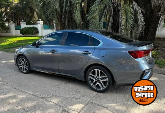 Autos - Kia Cerato gt line 2020 Nafta 41200Km - En Venta