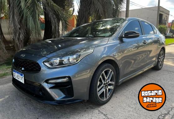 Autos - Kia Cerato gt line 2020 Nafta 41200Km - En Venta