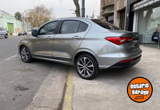 Autos - Fiat Cronos 2018 GNC 85000Km - En Venta