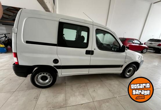 Utilitarios - Citroen Berlingo Business Mixto 2017 Diesel 95000Km - En Venta