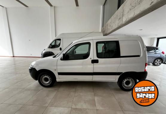 Utilitarios - Citroen Berlingo Business Mixto 2017 Diesel 95000Km - En Venta