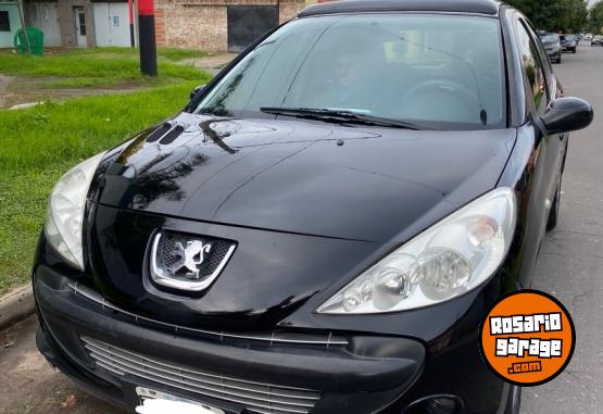 Autos - Peugeot 207 2009 Nafta 195000Km - En Venta