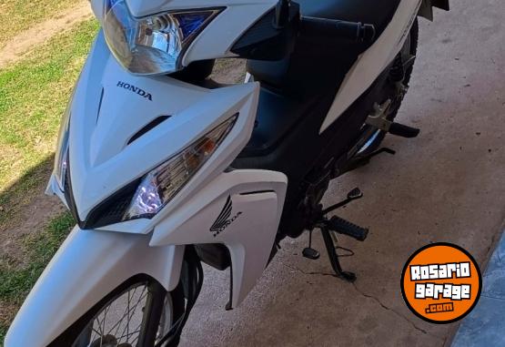 Motos - Honda Wave 2022 Nafta 8300Km - En Venta