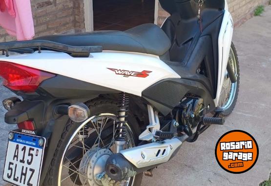 Motos - Honda Wave 2022 Nafta 8300Km - En Venta