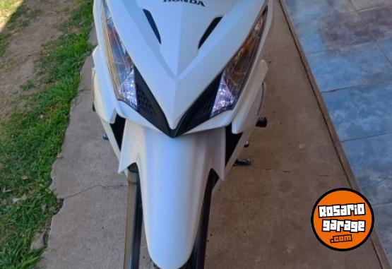 Motos - Honda Wave 2022 Nafta 8300Km - En Venta