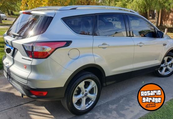 Camionetas - Ford KUGA Titanium 2.0 T 240 c 2019 Nafta 60000Km - En Venta