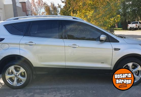 Camionetas - Ford KUGA Titanium 2.0 T 240 c 2019 Nafta 60000Km - En Venta