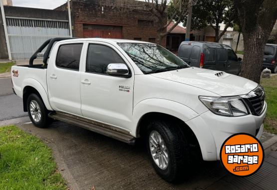 Camionetas - Toyota Hilux Srv 4x4 2012 Diesel 240000Km - En Venta