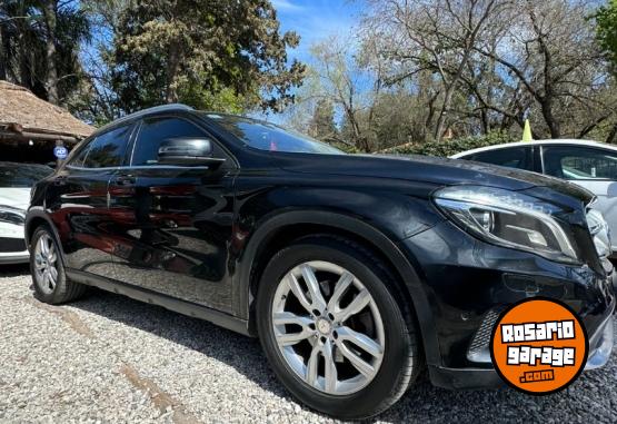 Autos - Mercedes Benz GLA250 AMG 2015 Nafta 178000Km - En Venta