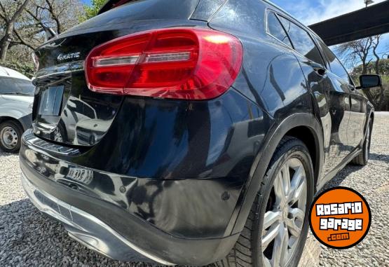 Autos - Mercedes Benz GLA250 AMG 2015 Nafta 178000Km - En Venta