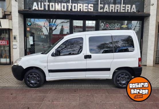 Utilitarios - Peugeot Partner patagonica 2021 Diesel 15000Km - En Venta