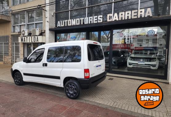 Utilitarios - Peugeot Partner patagonica 2021 Diesel 15000Km - En Venta