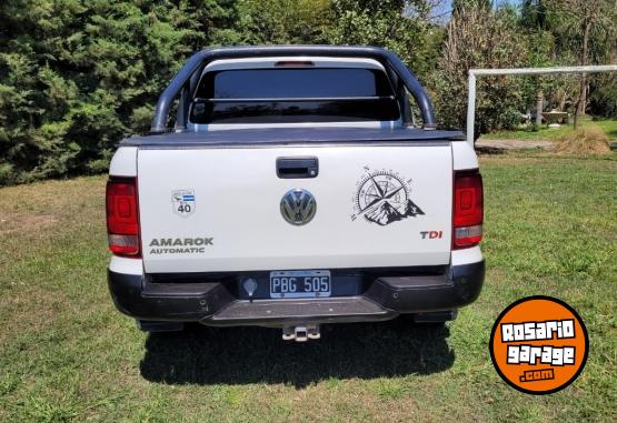 Camionetas - Volkswagen AMAROK DARK LABEL 2015 Diesel 182000Km - En Venta