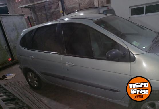 Autos - Renault Scenic 2005 Diesel 295000Km - En Venta