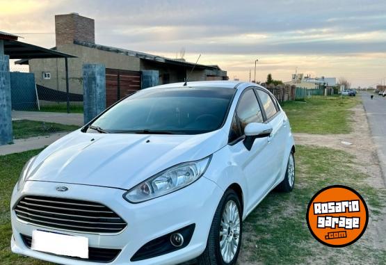 Autos - Ford Fiesta 2017 Nafta 125000Km - En Venta