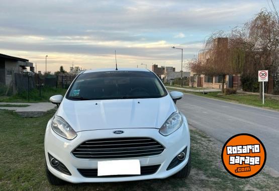 Autos - Ford Fiesta 2017 Nafta 125000Km - En Venta