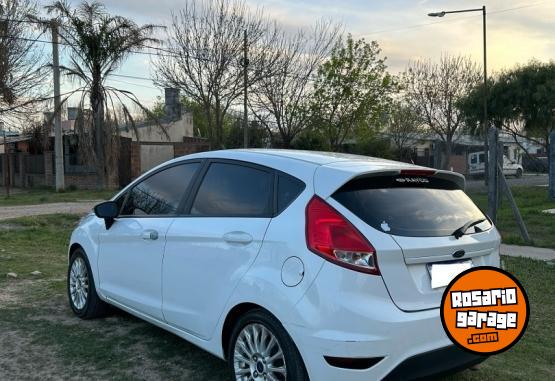 Autos - Ford Fiesta 2017 Nafta 125000Km - En Venta