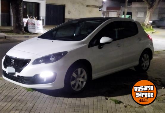 Autos - Peugeot 308 ALLURE NAVEGADOR 208 2015 Nafta 99000Km - En Venta