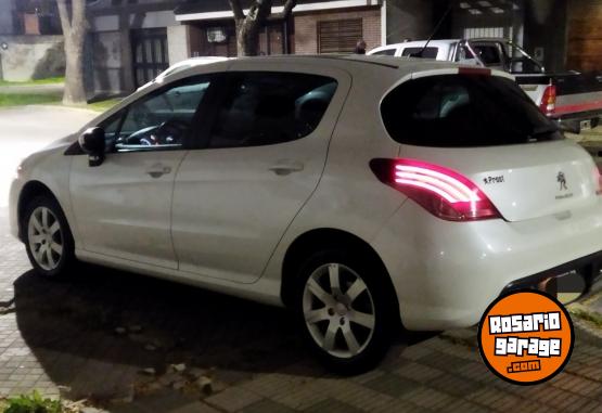 Autos - Peugeot 308 ALLURE NAVEGADOR 208 2015 Nafta 99000Km - En Venta