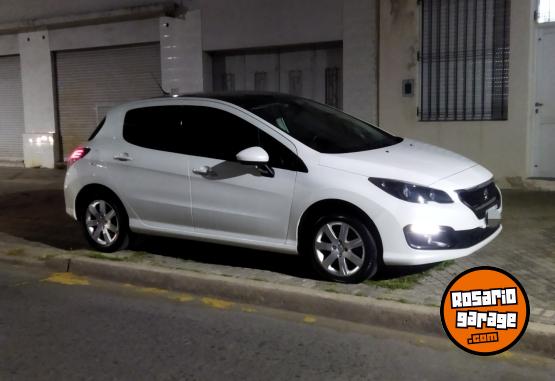 Autos - Peugeot 308 ALLURE NAVEGADOR 208 2015 Nafta 99000Km - En Venta