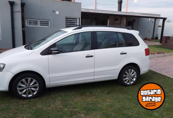 Autos - Volkswagen Suran 2012 Nafta 200000Km - En Venta