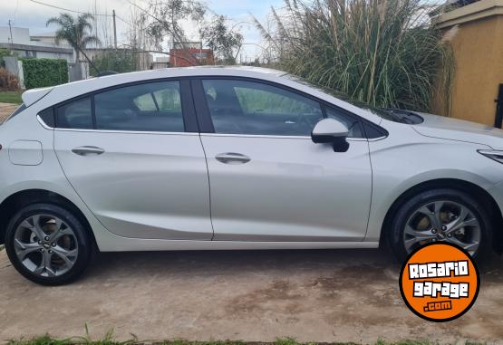 Autos - Chevrolet Cruze ltz 5 ptas 2022 Nafta 31000Km - En Venta