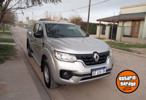 Camionetas - Renault Alaskan 2023 Diesel 45000Km - En Venta