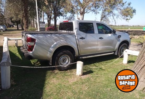 Camionetas - Renault Alaskan 2023 Diesel 45000Km - En Venta