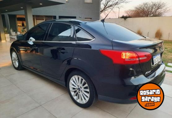 Autos - Ford Focus 2017 Nafta 100000Km - En Venta