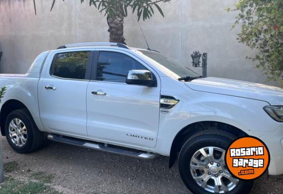 Camionetas - Ford Ranger Limited 2016 Diesel 165000Km - En Venta