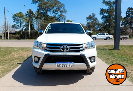 Camionetas - Toyota Hilux DC SRV 2.8 TDI MT 2018 Diesel 109300Km - En Venta