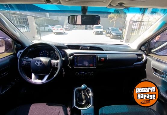 Camionetas - Toyota Hilux DC SRV 2.8 TDI MT 2018 Diesel 109300Km - En Venta