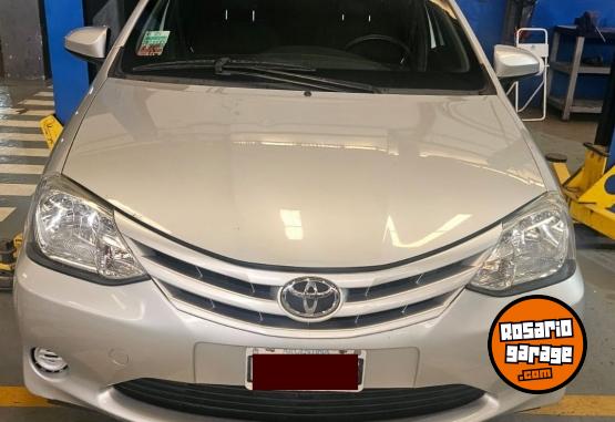 Autos - Toyota ETIOS 4P 1.5 XS 2015 Nafta 160000Km - En Venta