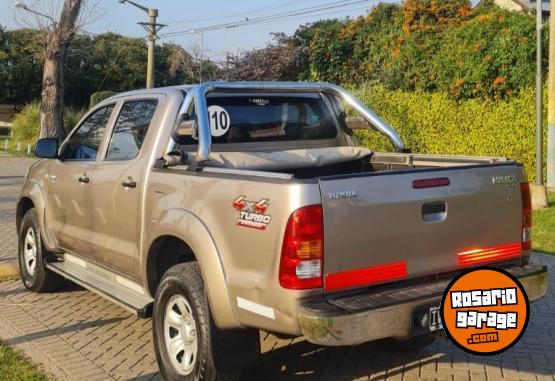 Camionetas - Toyota 2010/ SR 3.0 4X4 2010 Diesel 287000Km - En Venta