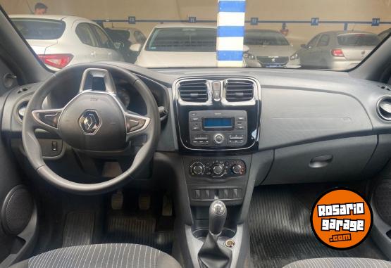 Autos - Renault Sandero PH 2 Life 1,6 2023 Nafta 70000Km - En Venta