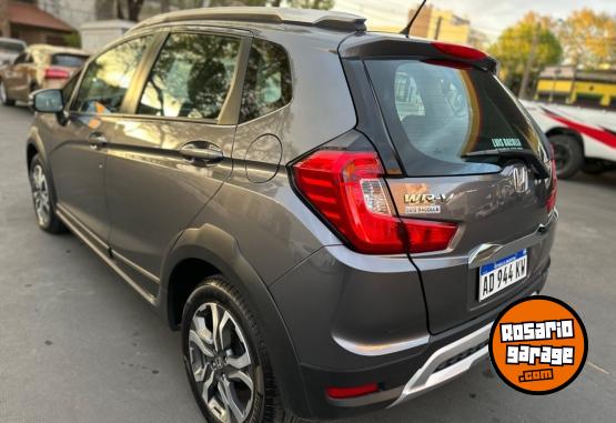 Autos - Honda WRV 2019 Nafta 8200Km - En Venta