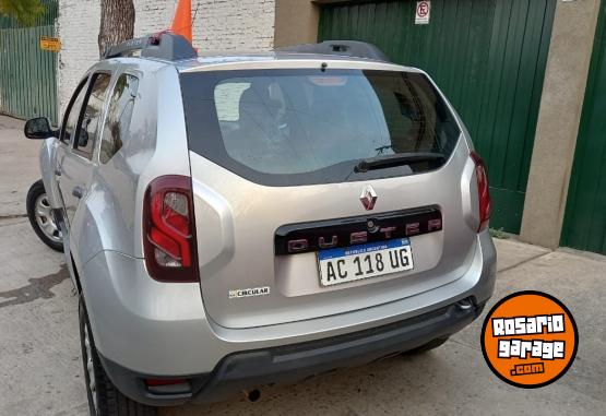 Autos - Renault DUSTER 2017 Nafta 96900Km - En Venta