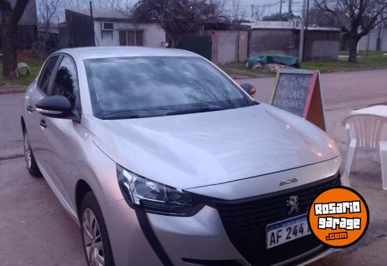 Autos - Peugeot 208 like 2022 Nafta 50000Km - En Venta