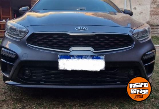 Autos - Kia CERATO GT LINE NAFTA 2.0 2021 Nafta 105000Km - En Venta