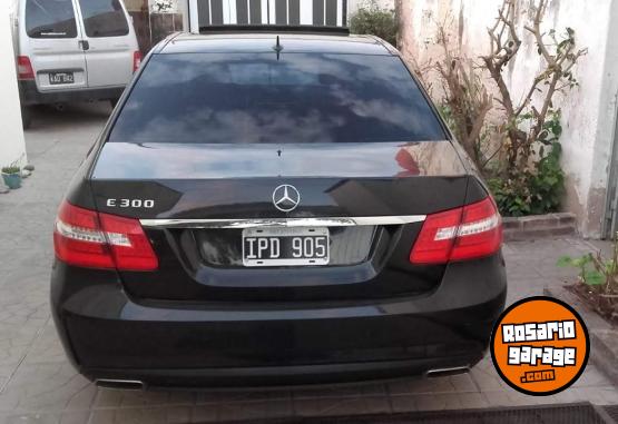 Autos - Mercedes Benz E-300 Avantgarde SportAMG 2010 Nafta 105000Km - En Venta