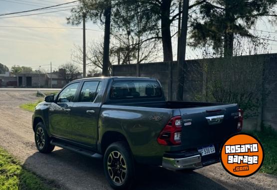 Camionetas - Toyota Hilux 2022 Diesel 1Km - En Venta