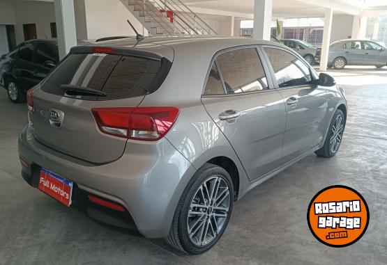 Autos - Kia RIO 2021 Nafta 59900Km - En Venta