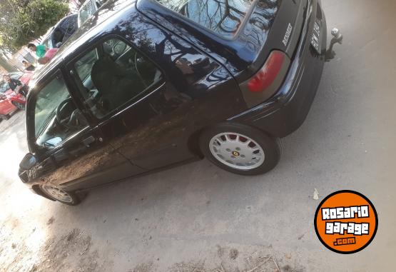 Autos - Renault Clio 1996 Nafta 240000Km - En Venta